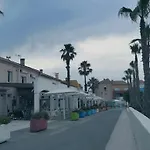 La Vermeille De Barcares Et Son - La En Groupe A La Plage- 19 Pers * Le Barcarès