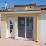 La Vermeille De Barcares Et Son - La En Groupe A La Plage- 19 Pers