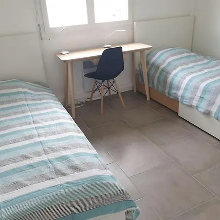La Vermeille De Barcares Et Son - La En Groupe A La Plage- 19 Pers * Le Barcarès