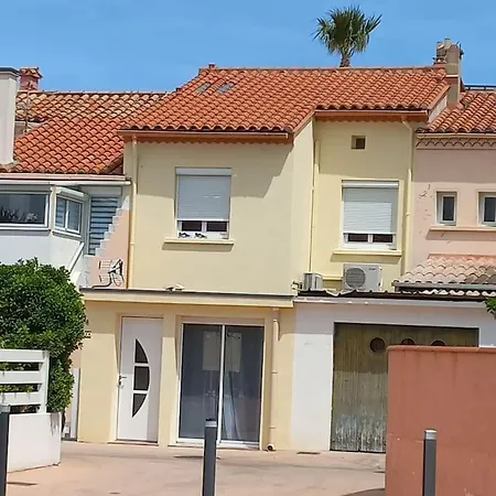 Tatil Evi La Vermeille De Barcares Et Son - La En Groupe A La Plage- 19 Pers *