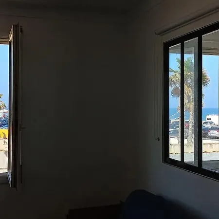 La Vermeille De Barcares Et Son - La En Groupe A La Plage- 19 Pers Le Barcarès