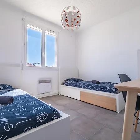 Tatil Evi La Vermeille De Barcares Et Son - La En Groupe A La Plage- 19 Pers *
