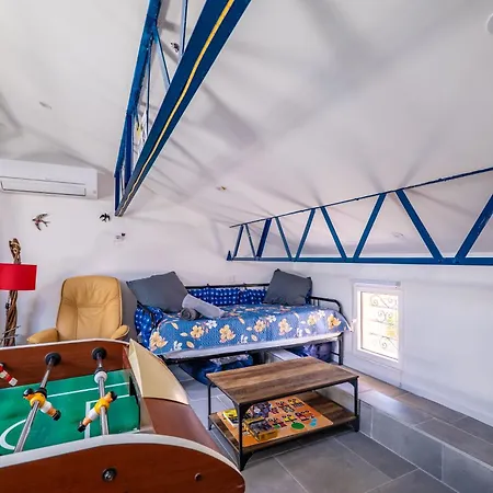 Tatil Evi La Vermeille De Barcares Et Son - La En Groupe A La Plage- 19 Pers *