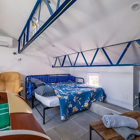 Tatil Evi La Vermeille De Barcares Et Son - La En Groupe A La Plage- 19 Pers *