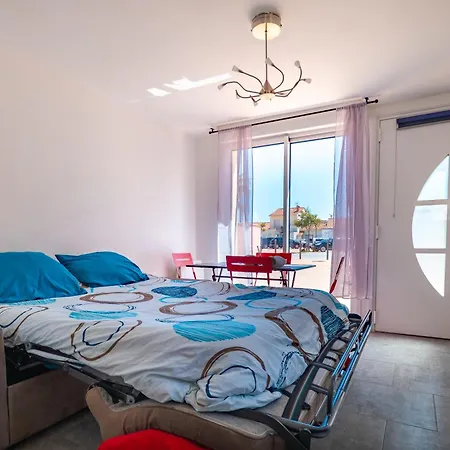 Tatil Evi La Vermeille De Barcares Et Son - La En Groupe A La Plage- 19 Pers